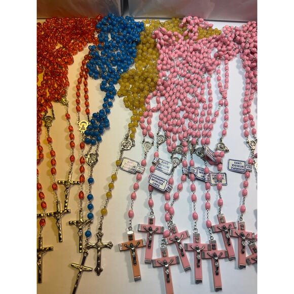 36 Rosary Beads Lot Crucifix Cross Necklace Prayer Spiritual Pink Wood blue - Picture 3 of 6